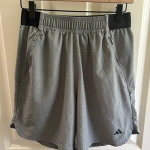 EUC like new Adidas Axis Aeroready Men's Black Athletic Shorts size S.